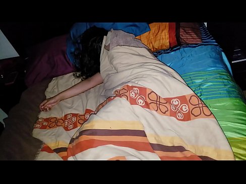 ❤️ Stiefson beréiert seng jonk Stéifmamm wärend hatt schléift. ️❌ Pornovideo bei eis lb.pornoxlxx.ru